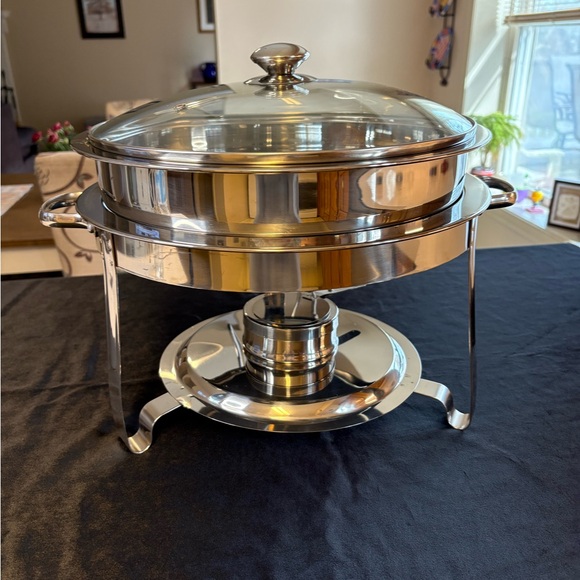 Other - Stainless Steel Round Chafing Dish with Glass Lid - Silver